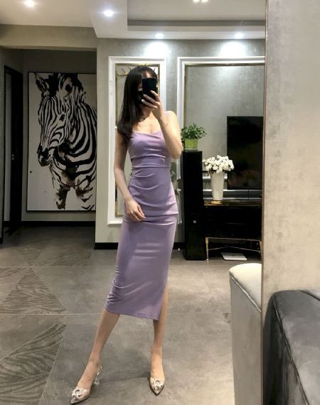 独自在夜晚的海边